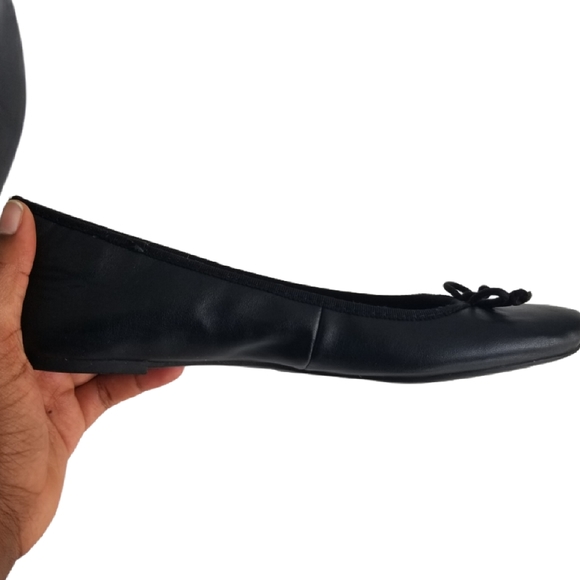 Merona| Black Classic Ballet Flats, Size 10 - Picture 4 of 6